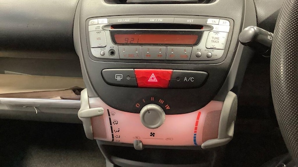 Used Toyota AYGO 2008 for sale - 76295946: Photo 10