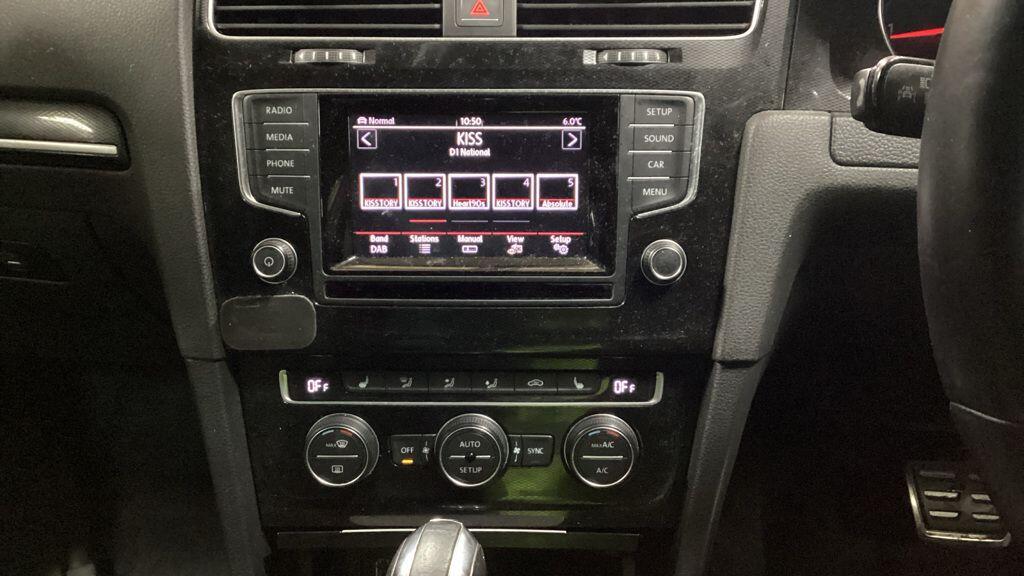 Used Volkswagen Golf 2014 for sale - 77050093: Photo 10