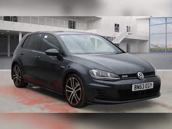Used Volkswagen Golf 2014 for sale - 77050093: Photo