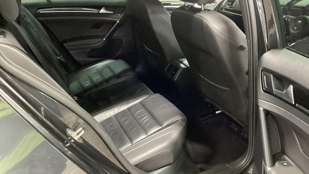 Used Volkswagen Golf 2014 for sale - 77050093: Photo 8