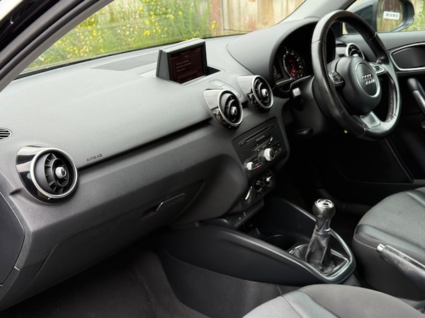 Used Audi A1 2011 for sale - 75609247: Photo 14
