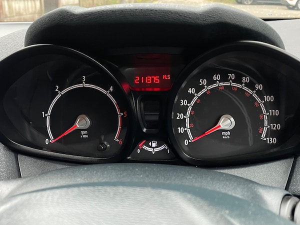 Used Ford Fiesta 2012 for sale - 76295904: Photo 22