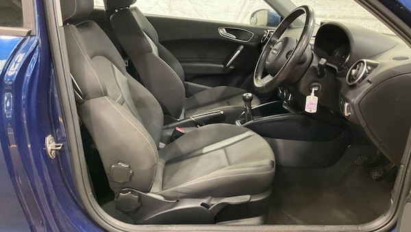 Used Audi A1 2011 for sale - 76238927: Photo 7