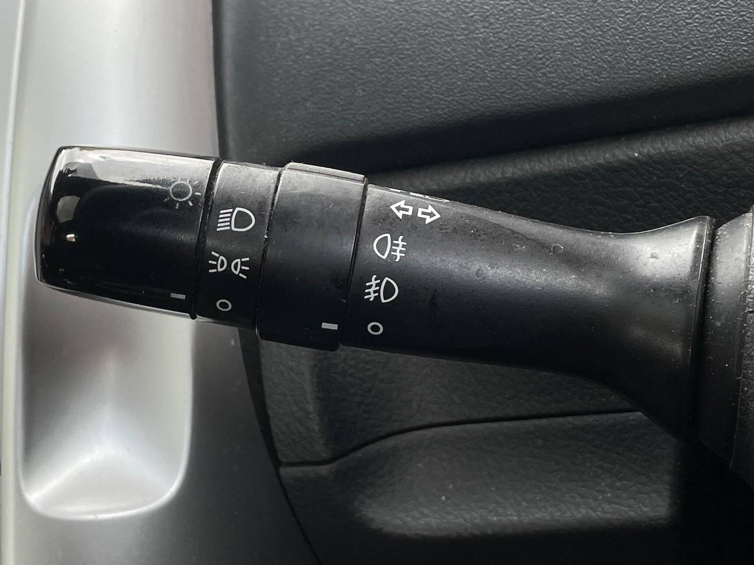 Used Toyota Verso 2010 for sale - 75789822: Photo 35