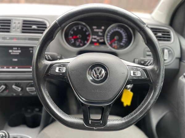 Used Volkswagen Polo 2014 for sale - 74509364: Photo 33