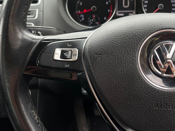 Used Volkswagen Polo 2014 for sale - 74509364: Photo 37