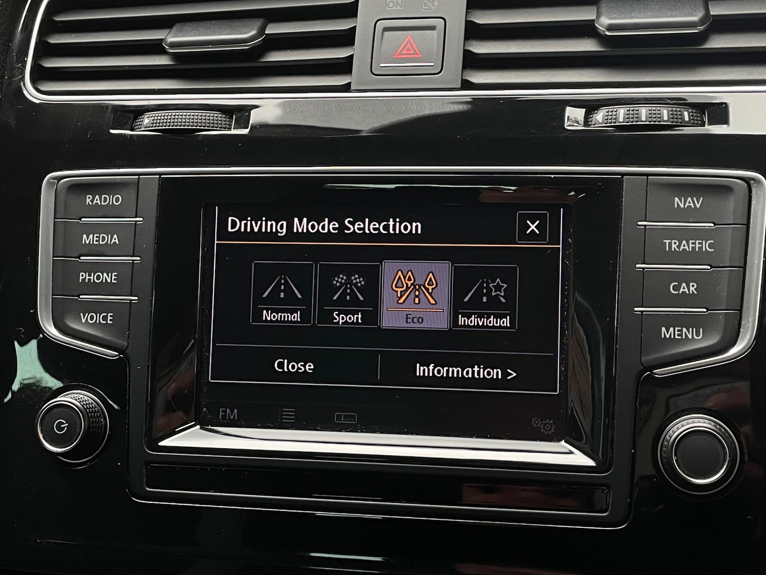 Used Volkswagen Golf 2015 for sale - 76284363: Photo 47