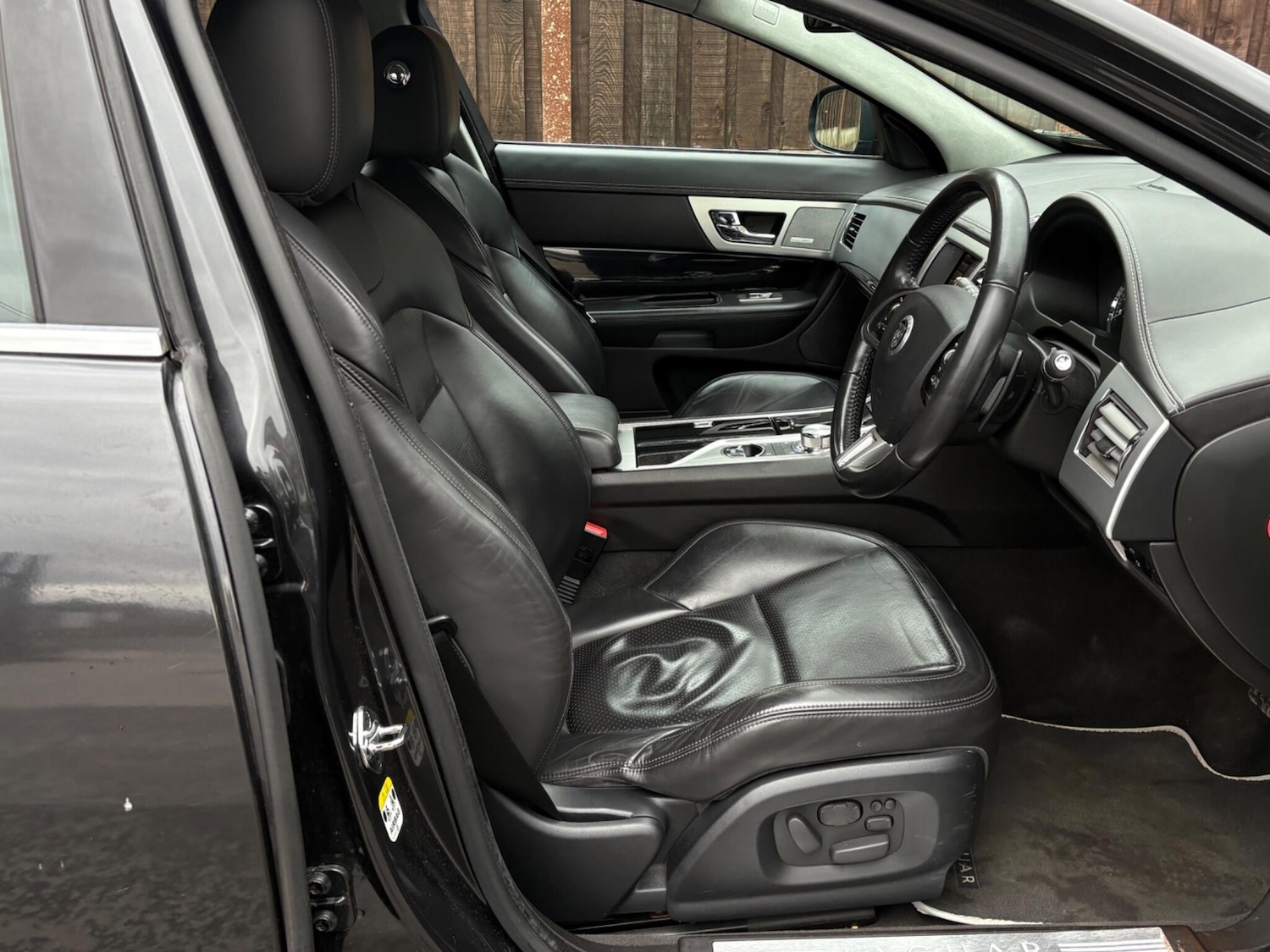 Used Jaguar XF 2012 for sale - 77468798: Photo 18