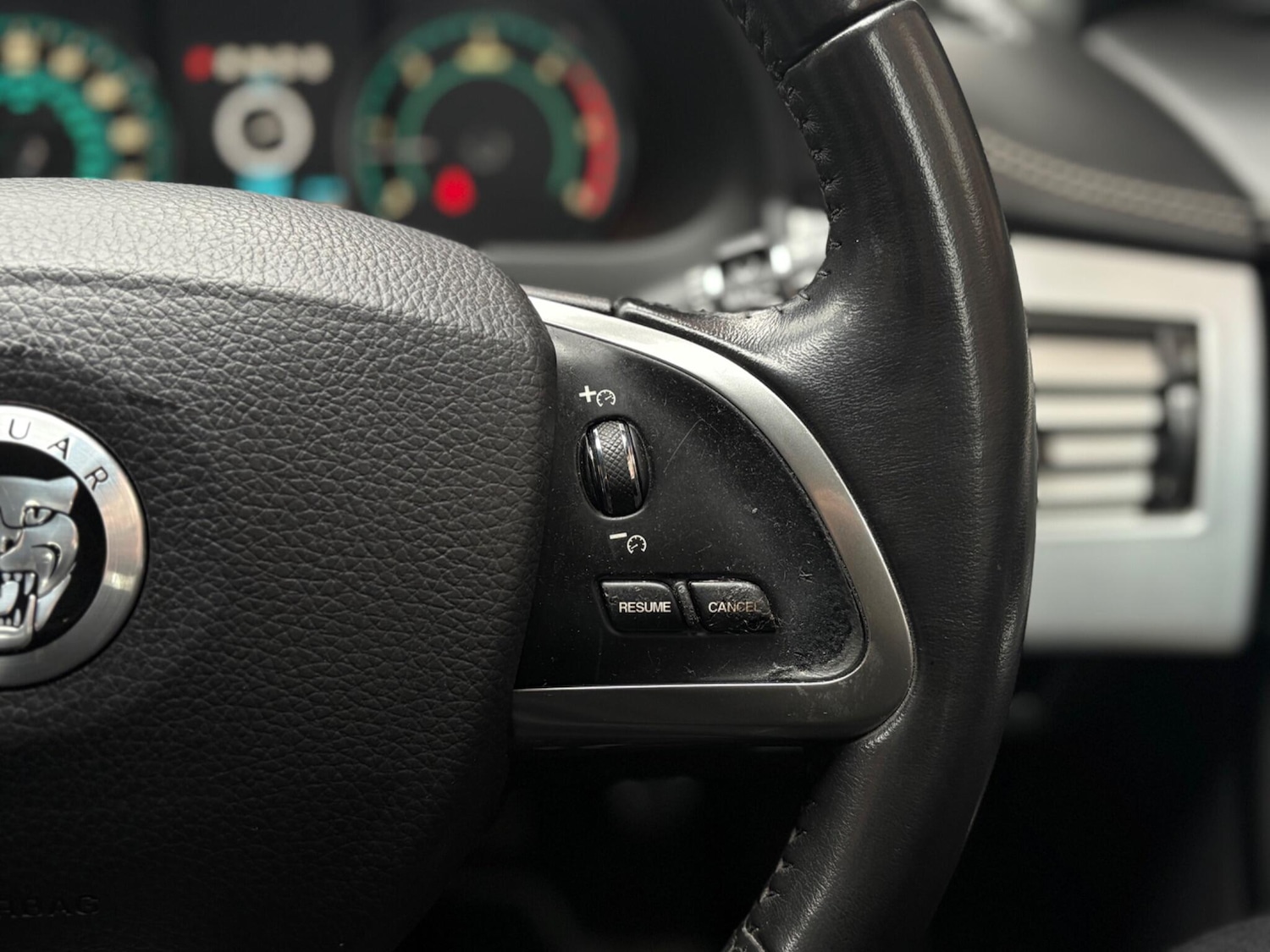 Used Jaguar XF 2012 for sale - 77468798: Photo 47