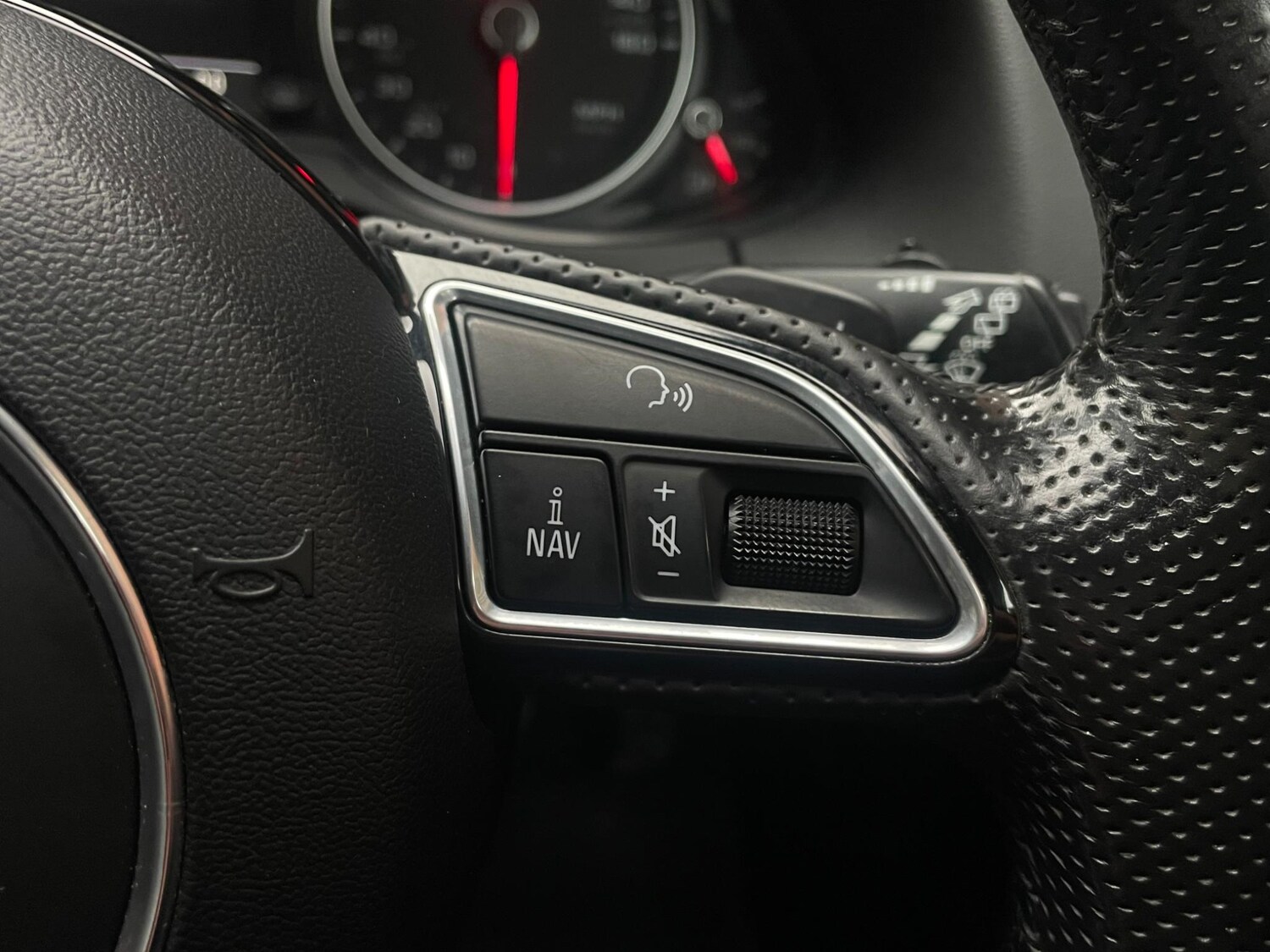 Used Audi Q5 2016 for sale - 76538203: Photo 34