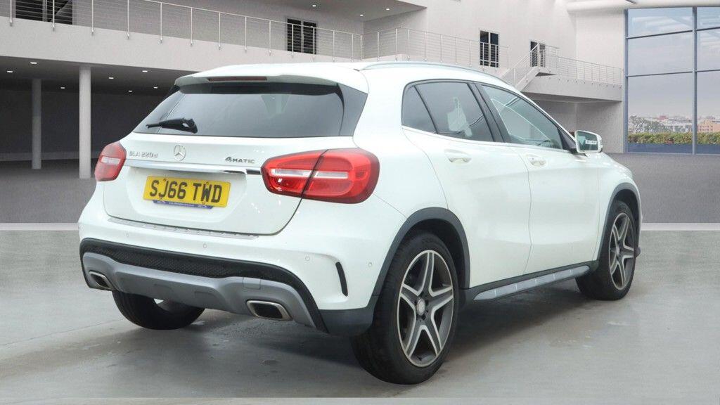 Used Mercedes-Benz GLA 2016 for sale - 76727866: Photo 4