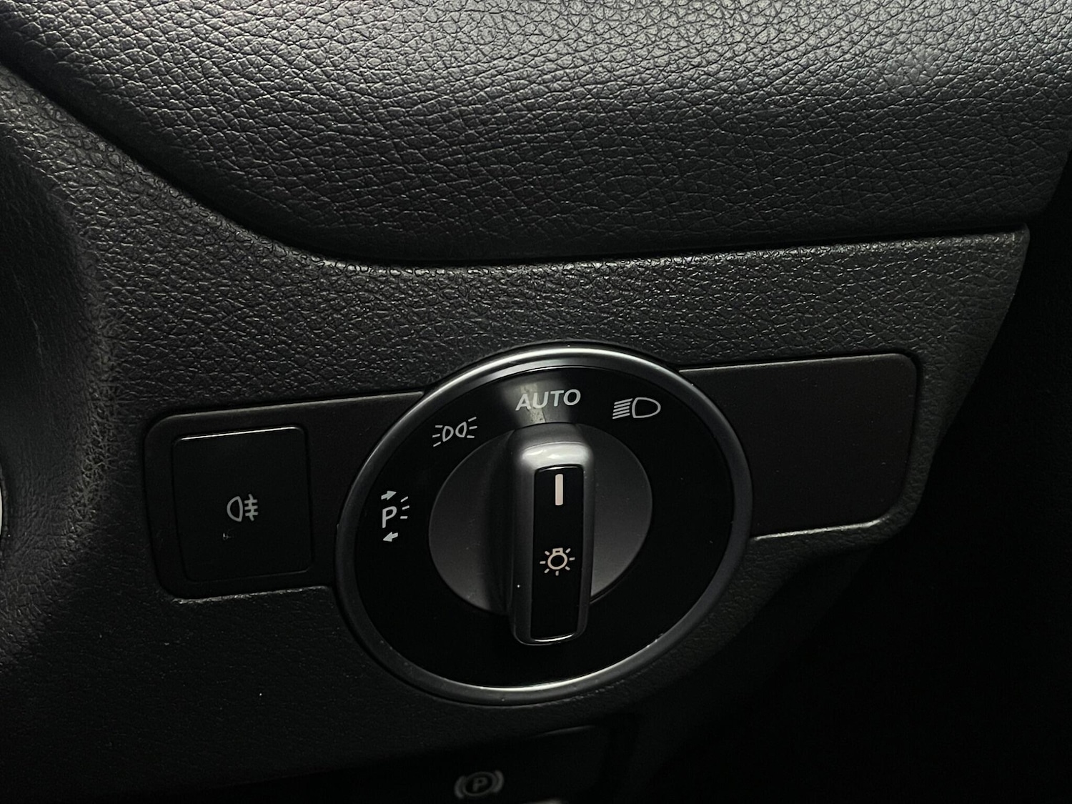 Used Mercedes-Benz GLA 2016 for sale - 76727866: Photo 53