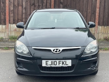 Used Hyundai i30 2010 for sale - 76314260: Photo 2