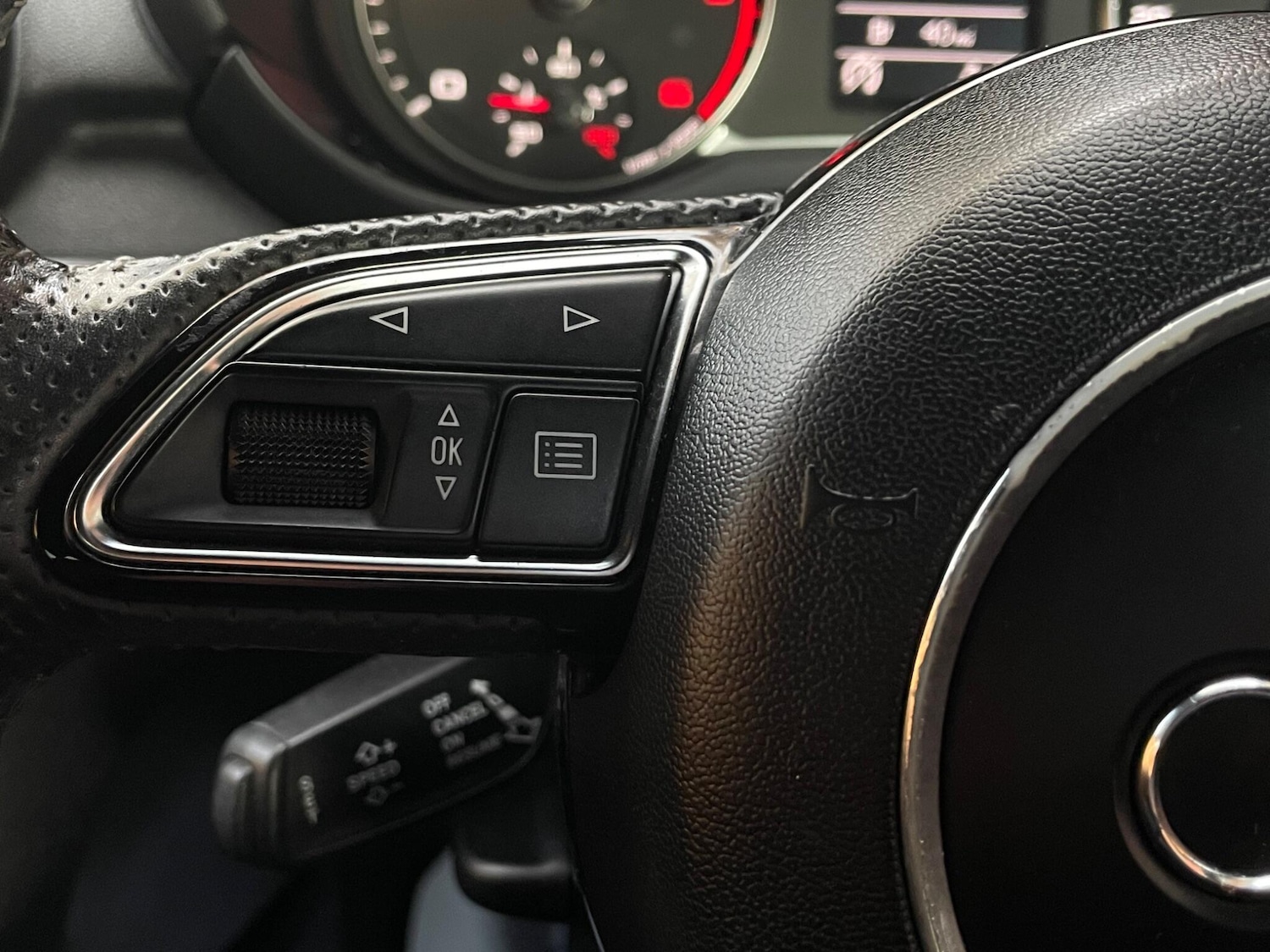 Used Audi A1 2011 for sale - 76424512: Photo 30