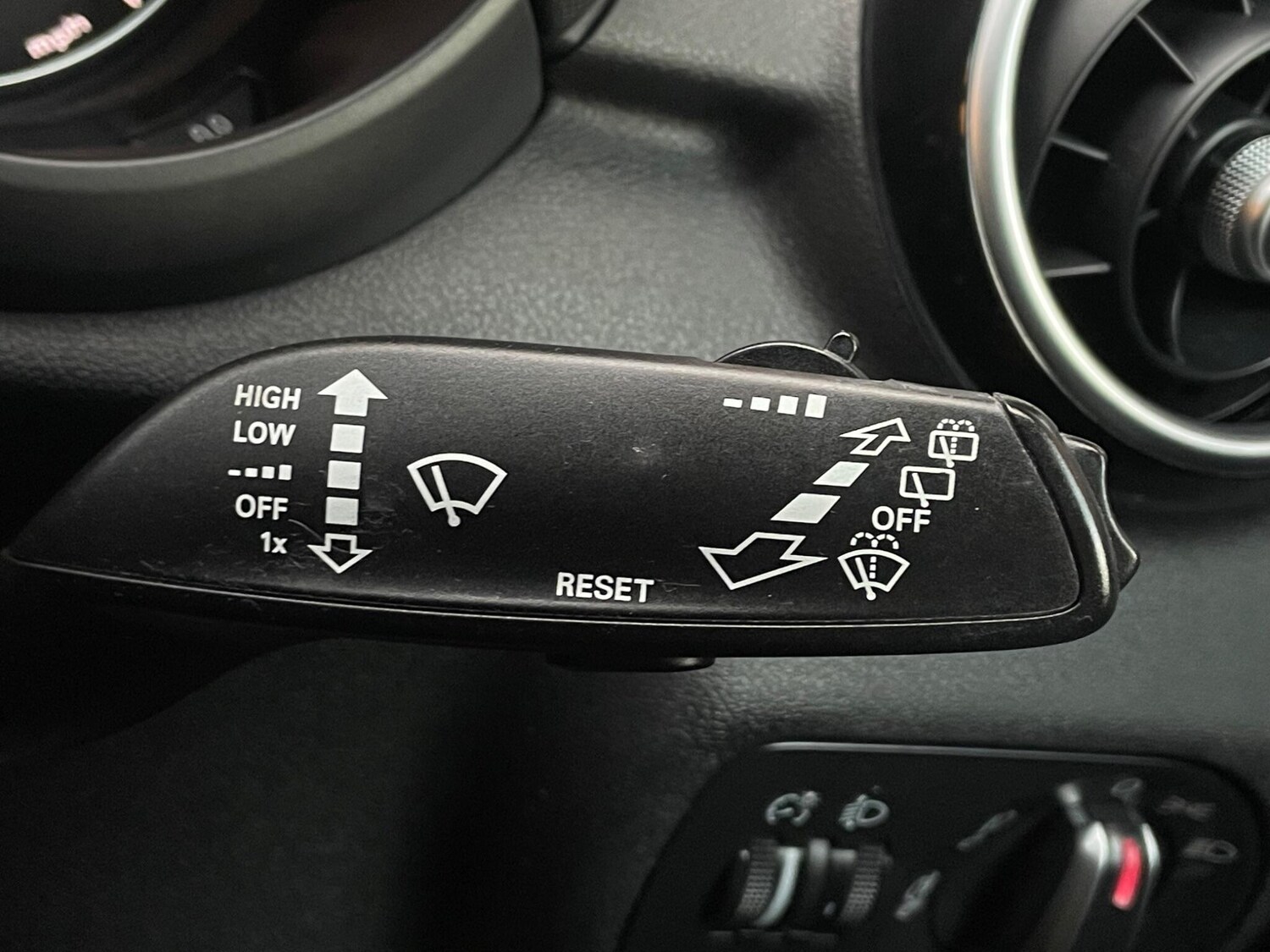 Used Audi A1 2011 for sale - 76424512: Photo 37