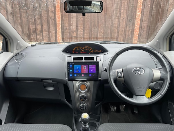 Used Toyota Yaris 2011 for sale - 76175189: Photo 15
