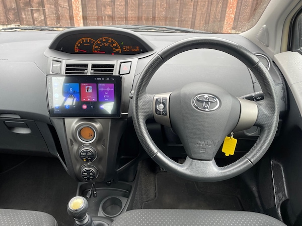 Used Toyota Yaris 2011 for sale - 76175189: Photo 17
