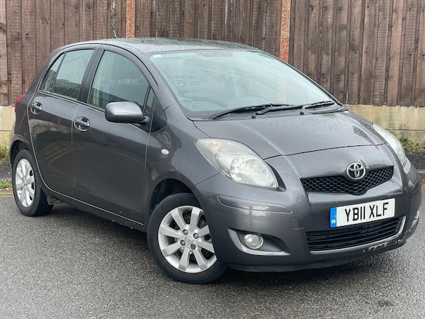 Used Toyota Yaris 2011 for sale - 76175189: Photo 1