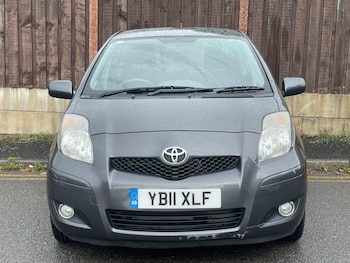 Used Toyota Yaris 2011 for sale - 76175189: Photo 2