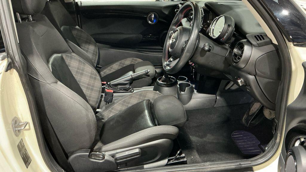 Used MINI Hatch 2018 for sale - 77386385: Photo 7