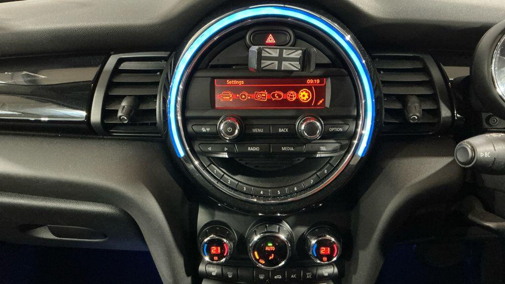 Used MINI Hatch 2018 for sale - 77386385: Photo 9