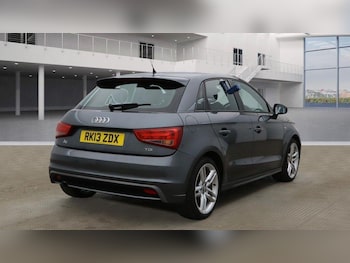 Used Audi A1 2013 for sale - 76283500: Photo