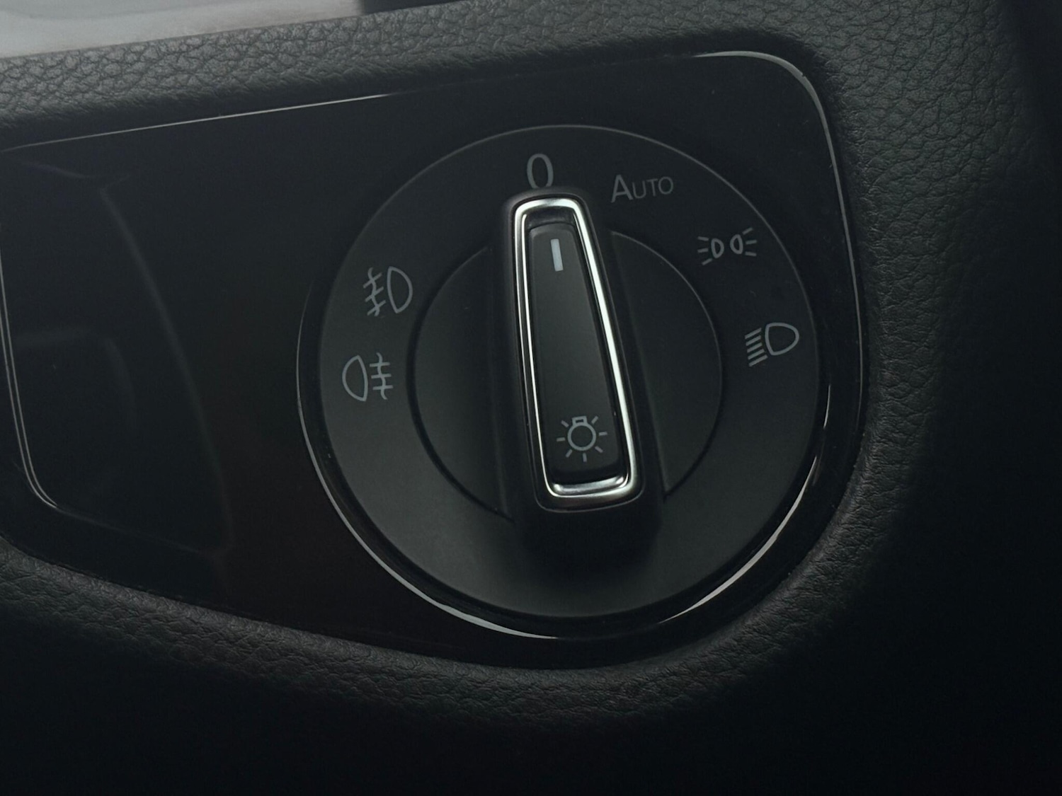 Used Volkswagen Golf 2018 for sale - 76887255: Photo 41