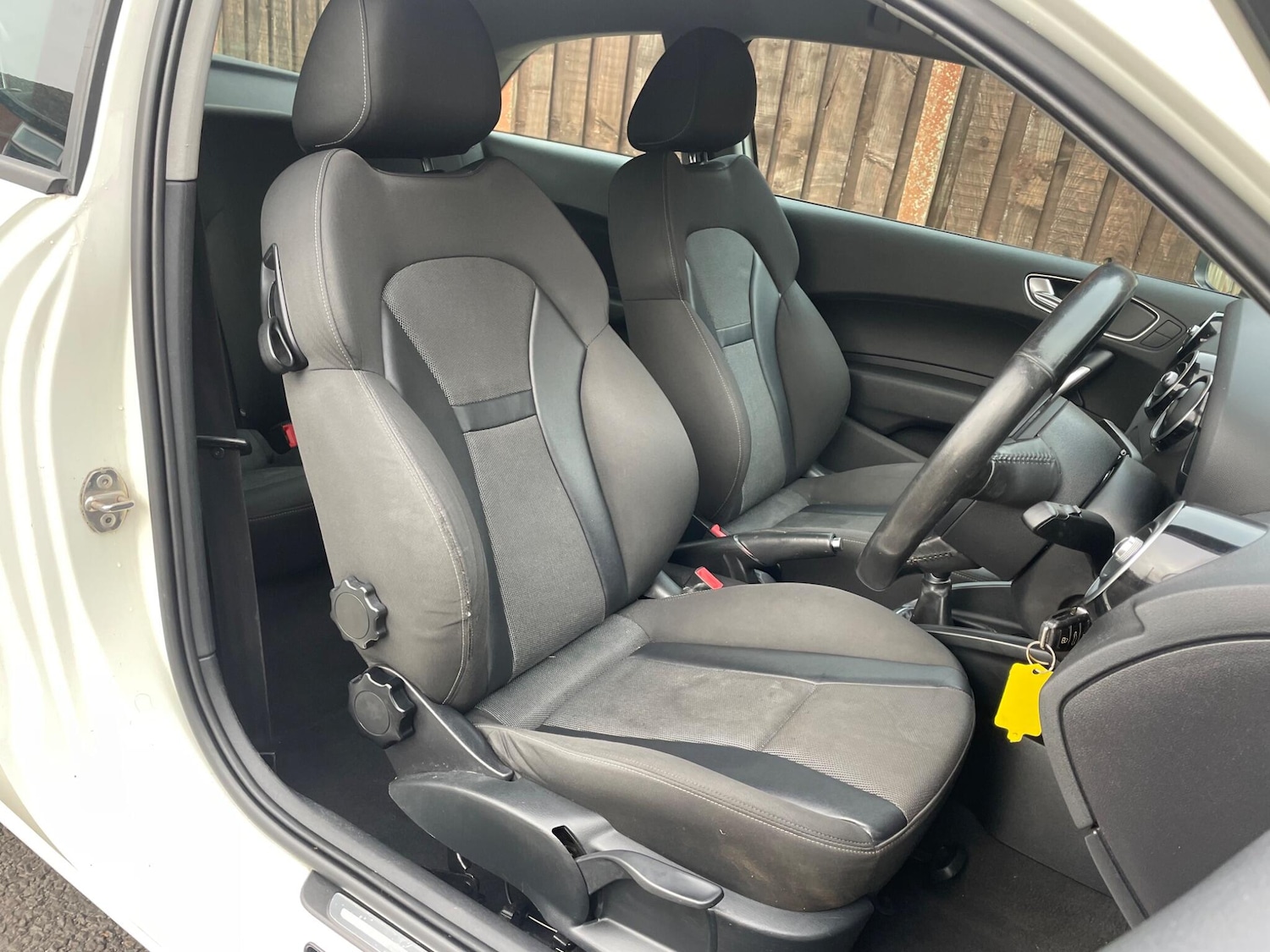 Used Audi A1 2011 for sale - 76728931: Photo 22