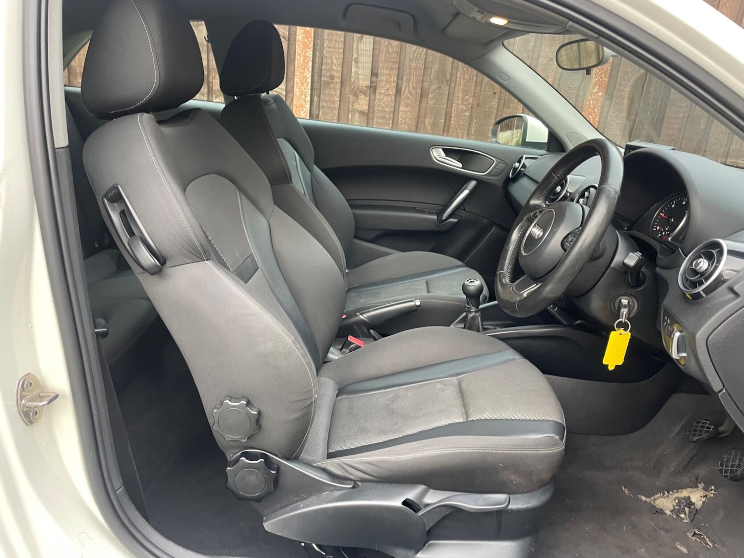 Used Audi A1 2011 for sale - 76728931: Photo 25