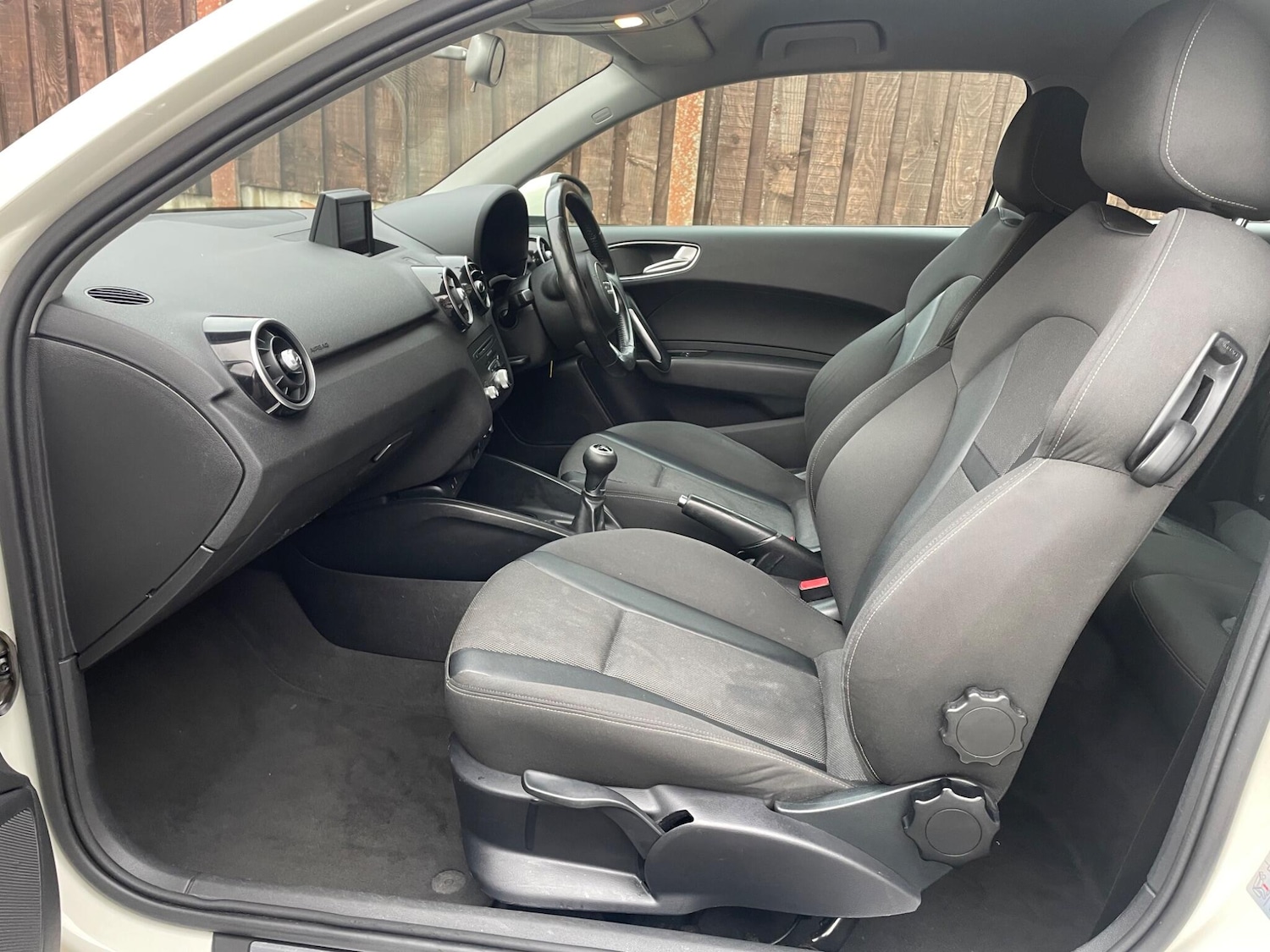 Used Audi A1 2011 for sale - 76728931: Photo 26