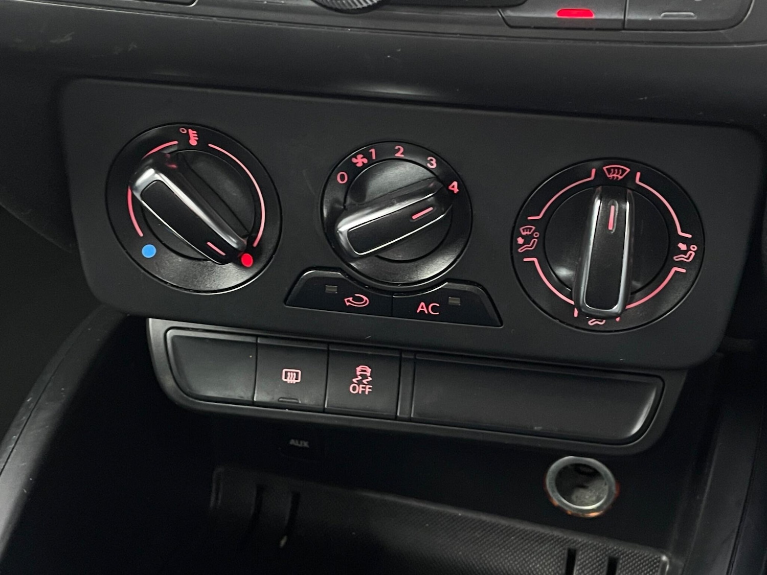 Used Audi A1 2011 for sale - 76728931: Photo 47