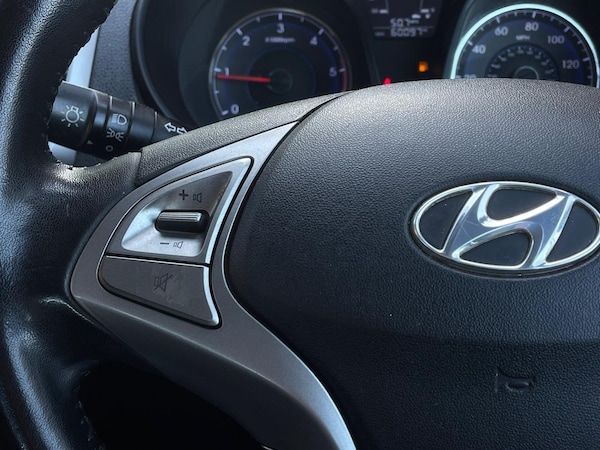 Used Hyundai Ix20 2011 for sale - 76109422: Photo 30