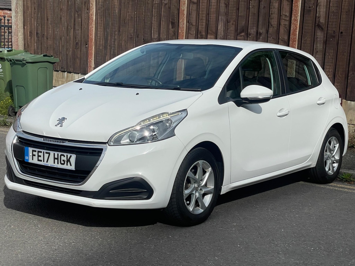 Used Peugeot 208 2017 for sale - 76730831: Photo 10