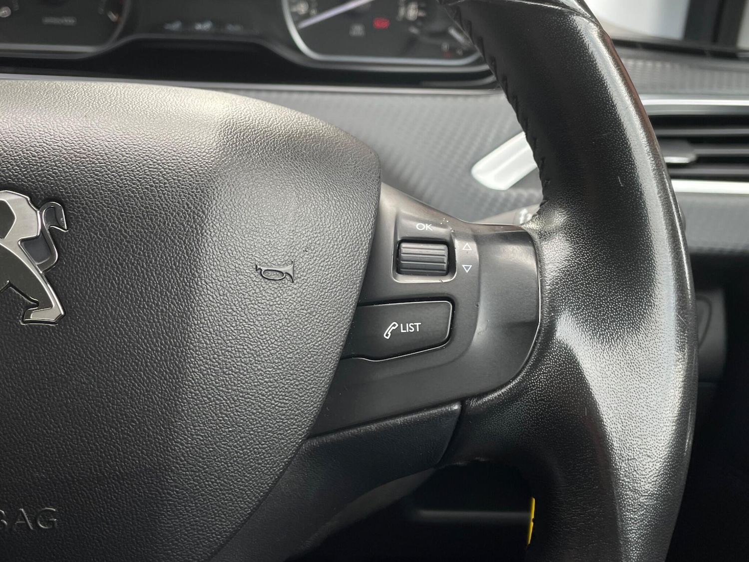 Used Peugeot 208 2017 for sale - 76730831: Photo 22