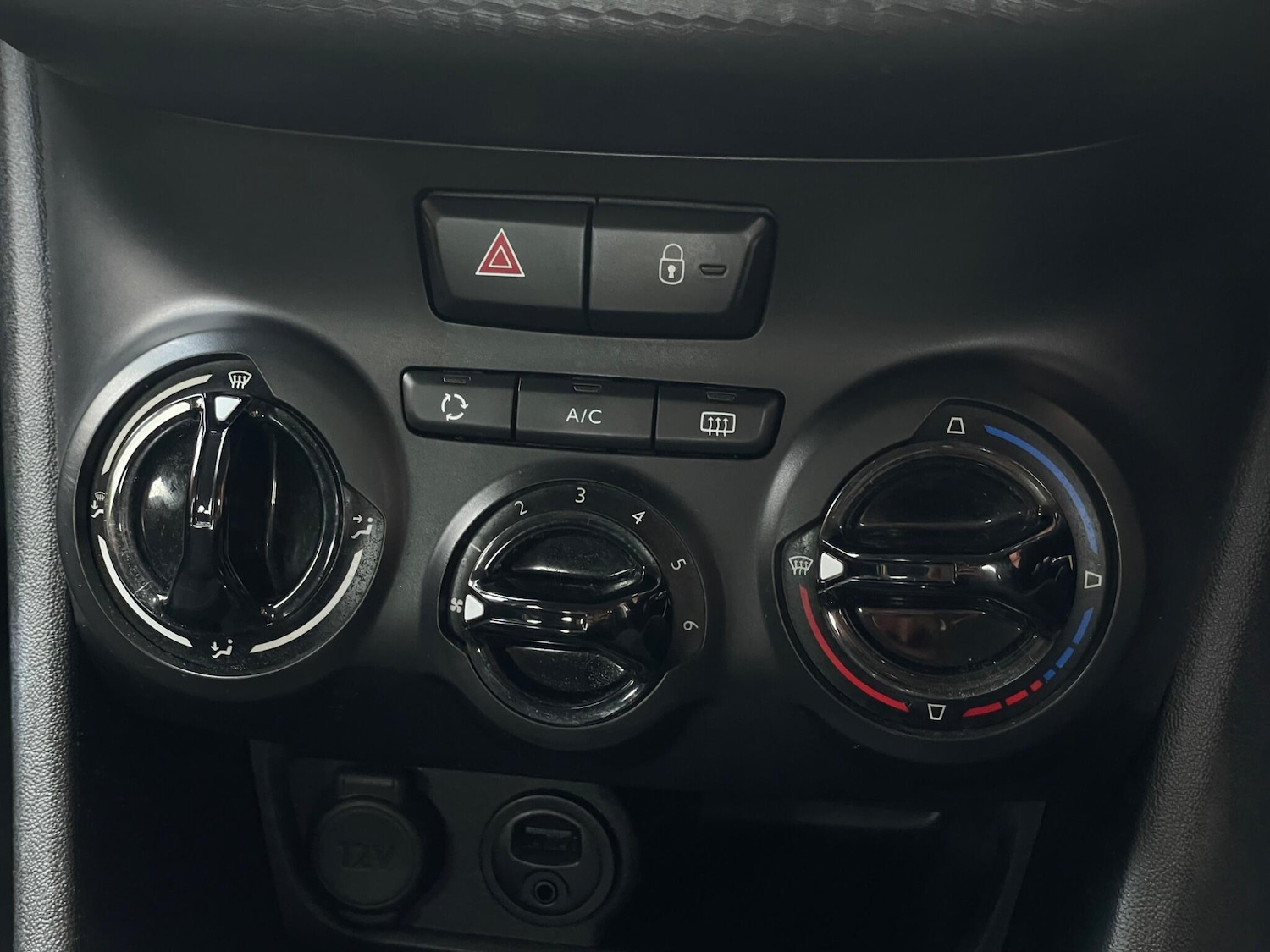 Used Peugeot 208 2017 for sale - 76730831: Photo 47