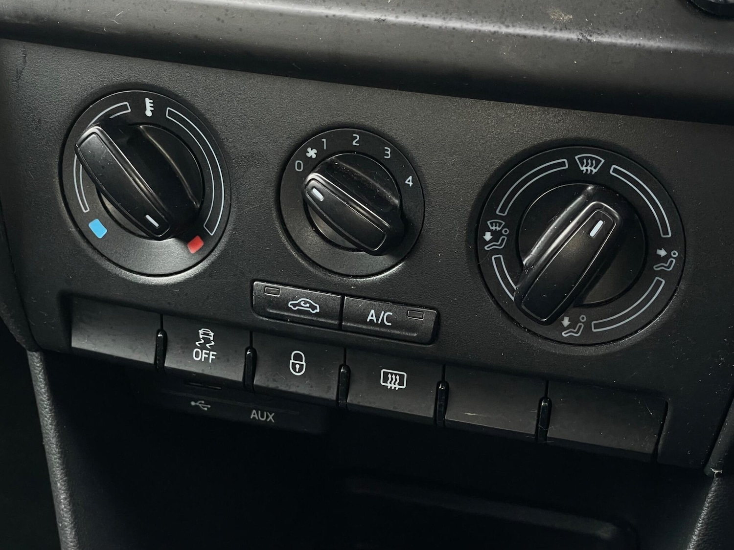 Used Skoda Rapid Spaceback 2014 for sale - 76432063: Photo 39