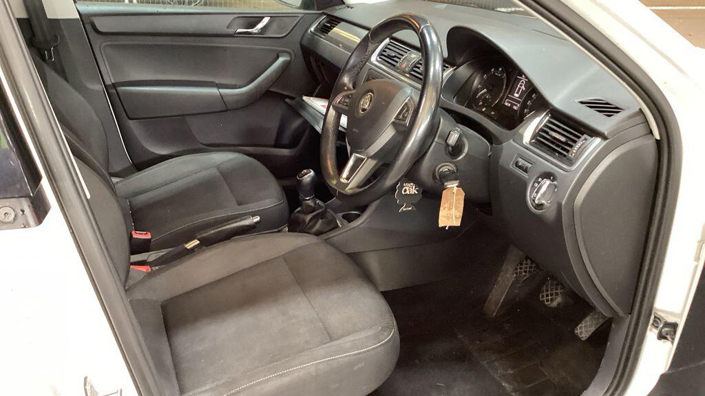 Used Skoda Rapid Spaceback 2014 for sale - 76432063: Photo 7