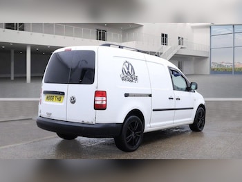 Used Volkswagen Caddy 2014 for sale - 76997287: Photo