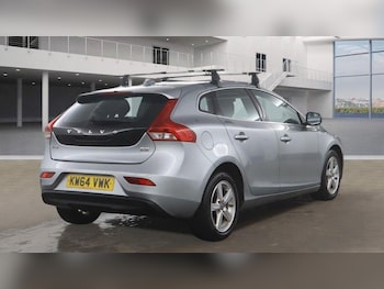 Used Volvo V40 2015 for sale - 77411288: Photo