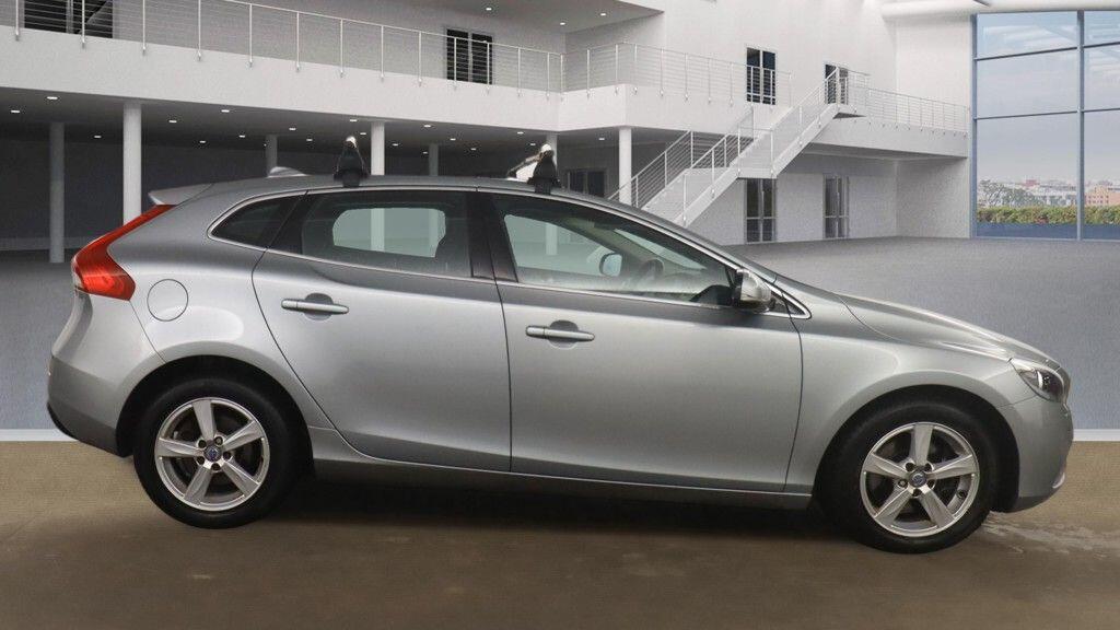 Used Volvo V40 2015 for sale - 77411288: Photo 5