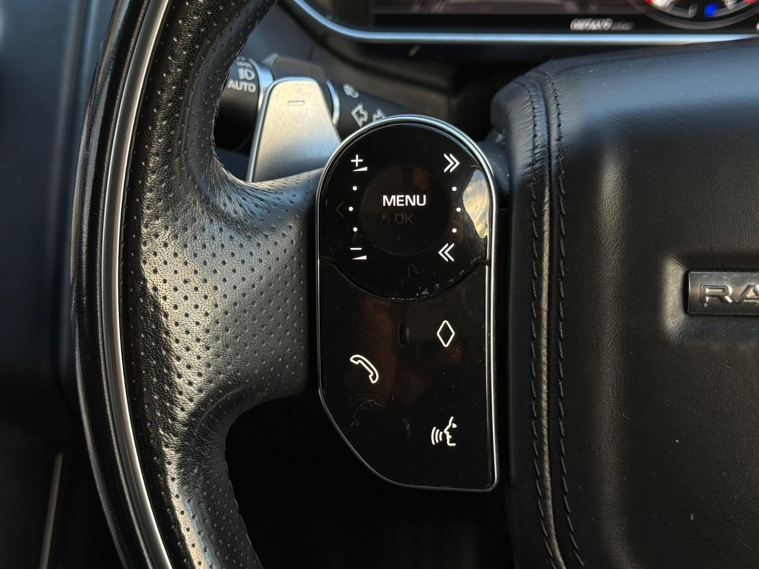 Used Land Rover Range Rover Sport 2018 for sale - 76728500: Photo 38