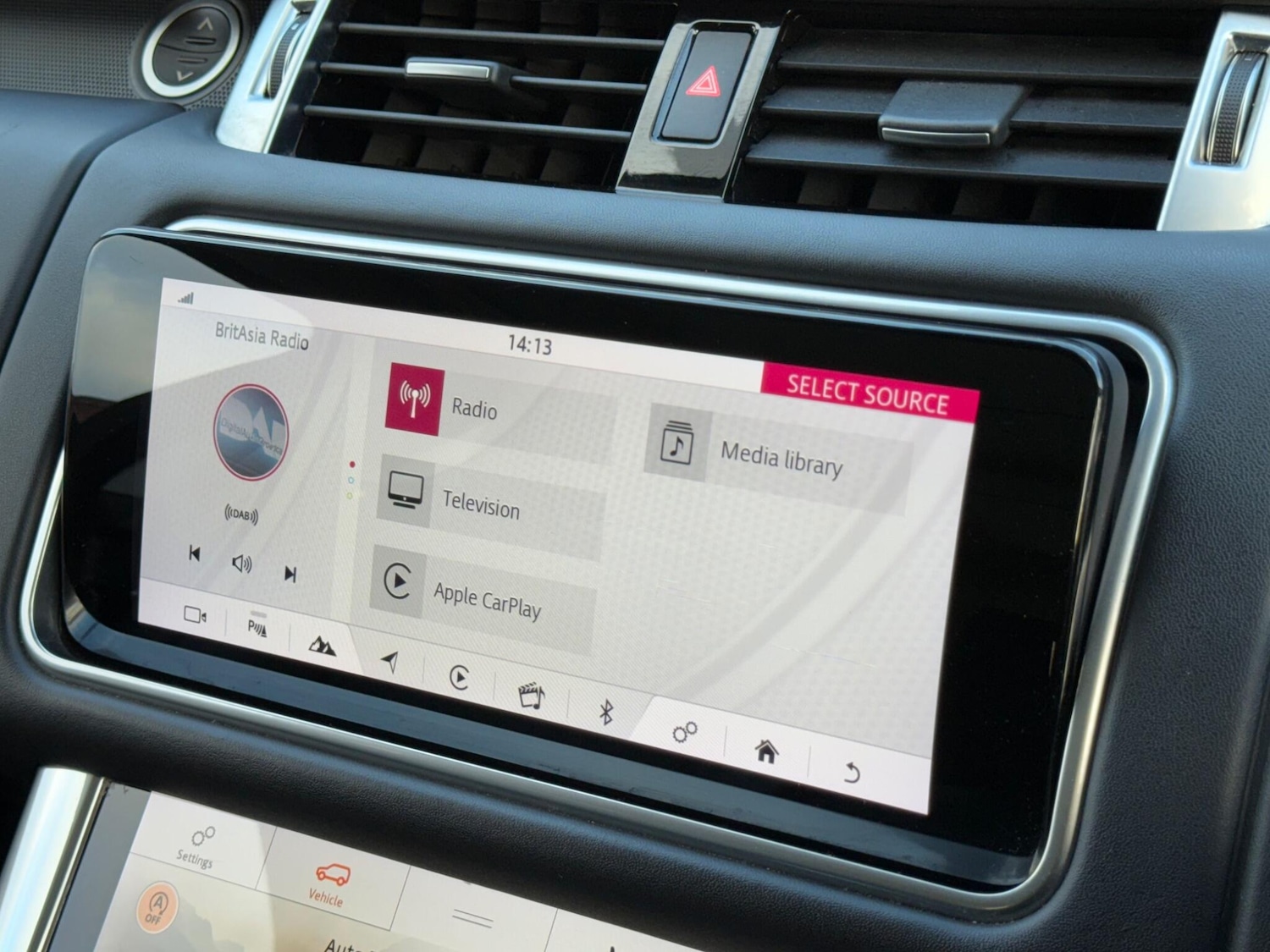 Used Land Rover Range Rover Sport 2018 for sale - 76728500: Photo 43