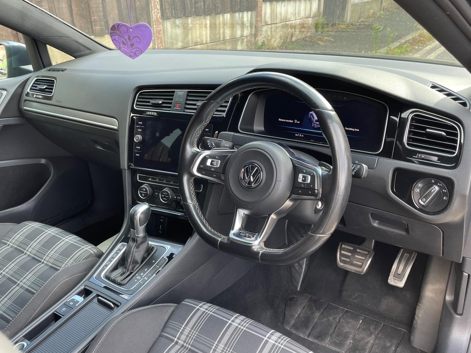 Used Volkswagen Golf 2017 for sale - 76348856: Photo 15