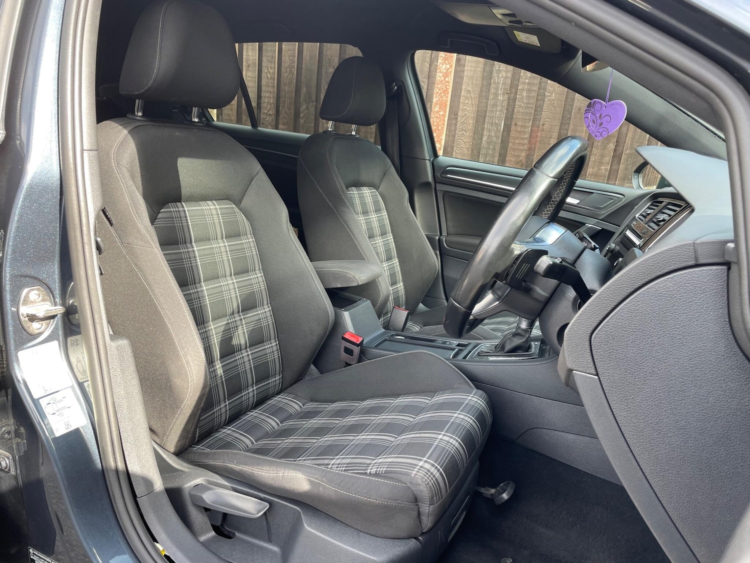 Used Volkswagen Golf 2017 for sale - 76348856: Photo 34