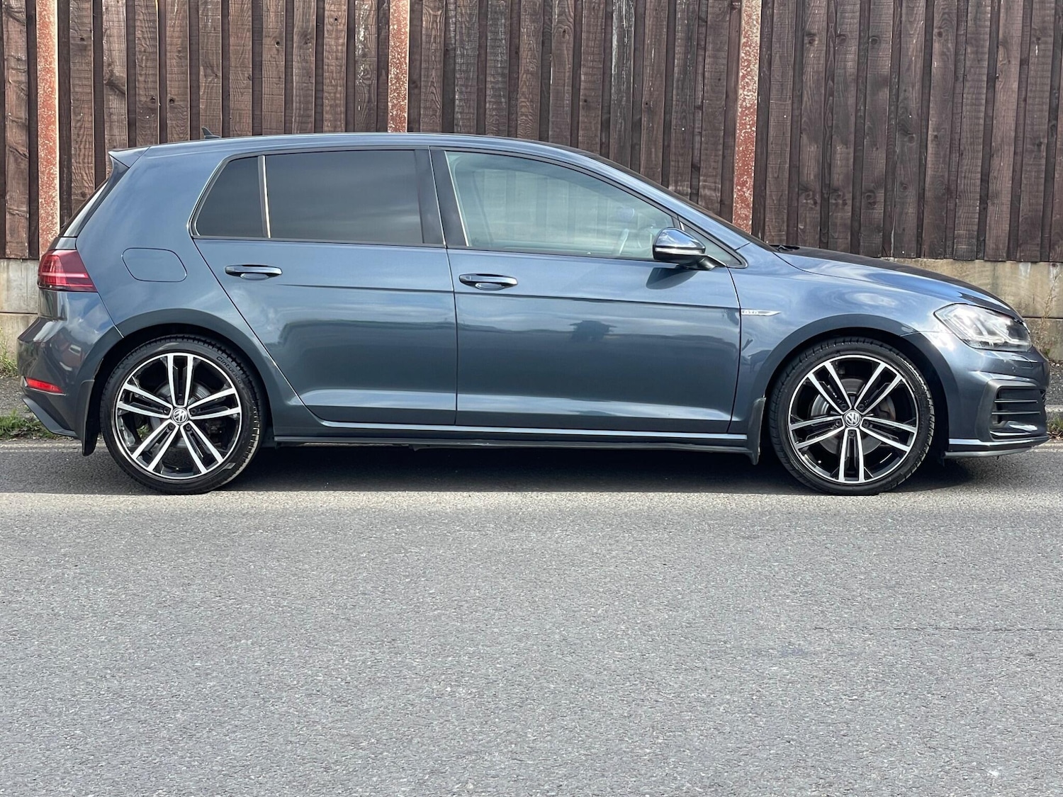Used Volkswagen Golf 2017 for sale - 76348856: Photo 6