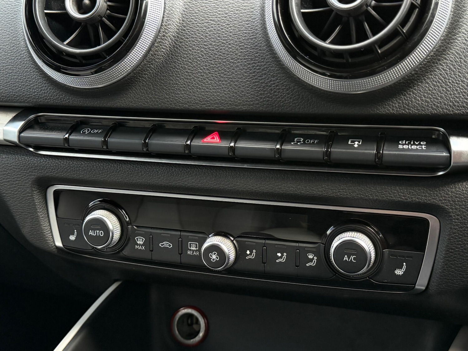 Used Audi S3 2014 for sale - 75552400: Photo 41