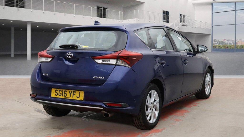 Used Toyota Auris for sale - 77497359: Photo 2