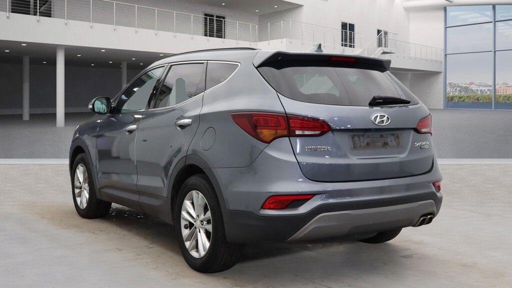 Used Hyundai Santa Fe for sale - 77549860: Photo 2