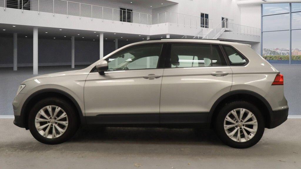 Used Volkswagen Tiguan 2017 for sale - 76730834: Photo 5