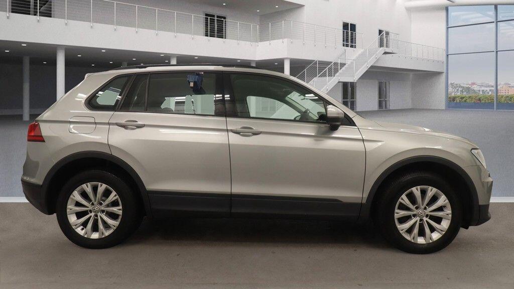 Used Volkswagen Tiguan 2017 for sale - 76730834: Photo 6